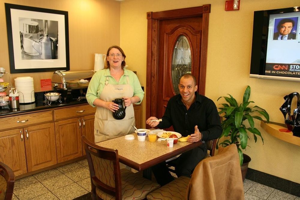 Comfort Inn Blue Ash North Ресторан фото