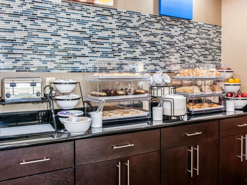 Comfort Inn Blue Ash North Экстерьер фото